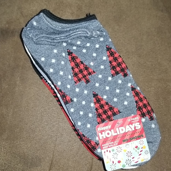 Accessories - 🆕️No show Holiday socks
